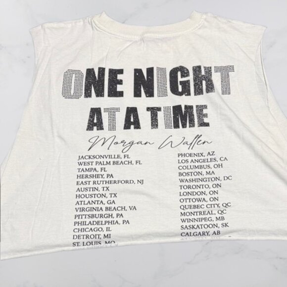 Morgan Wallen One Night at a Time Crop Size XL - Picture 2 of 2